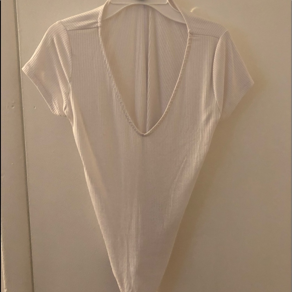 White BodySuit NWOT 🔆 2/$15